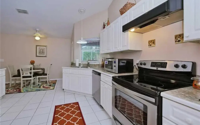 Palm Villa - Four Bedroom Home