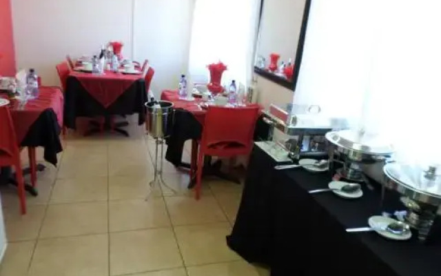 Lalakhona