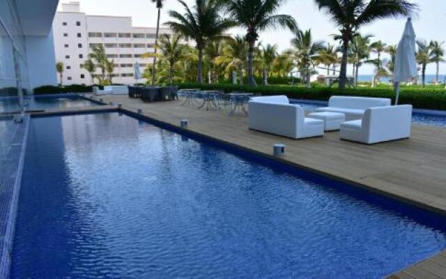 Peninsula Tower Mazatlan