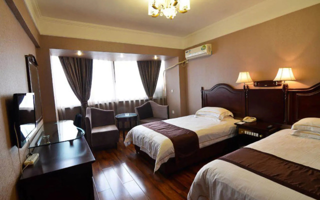 Luoyang Dahao Heshan Hotel