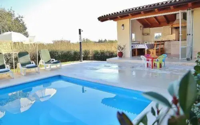 Holiday Home Bubani 111
