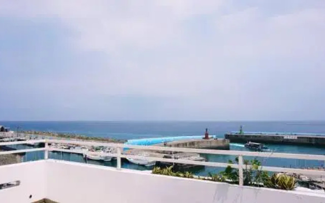 Dolphin Bay B&B