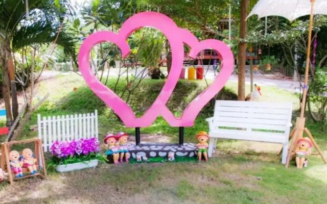 Baan Ruen Rim Nam