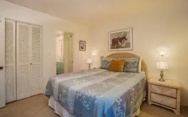 Casa De Emdeko Condo w/ Pool A/C & Ocean Views