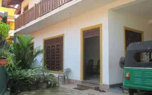 Warushavilla Hikkaduwa Guesthouse