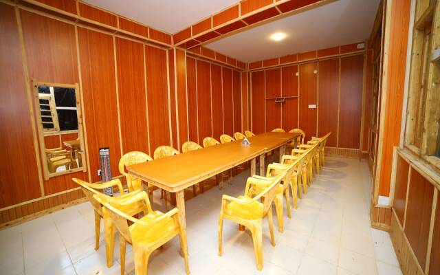 OYO 12137 Home North Moon Homestay