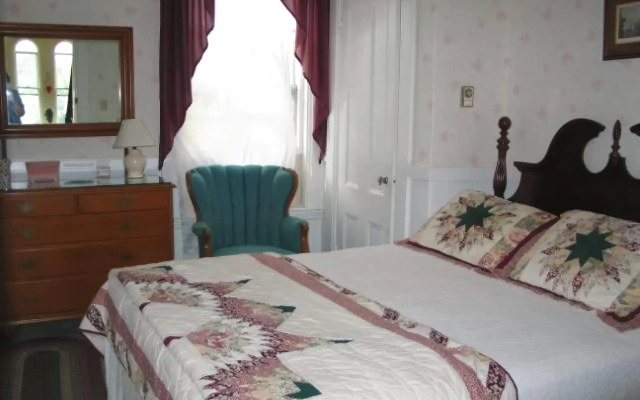 The Linden Tree Inn
