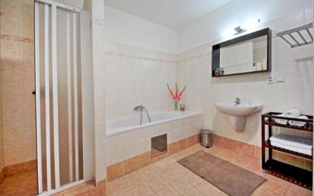 Louvre Loft Apartment