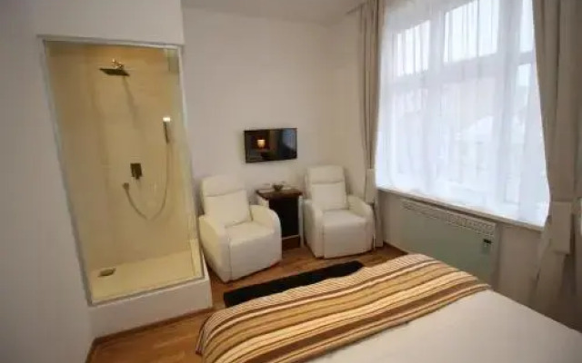 Metropoliten Rooms