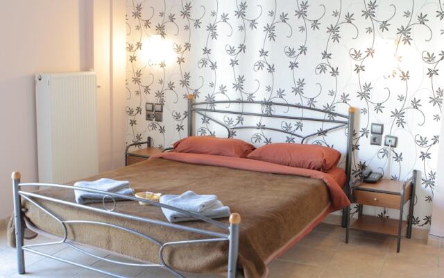 Adelos Central city apartment Acharnon in Athens