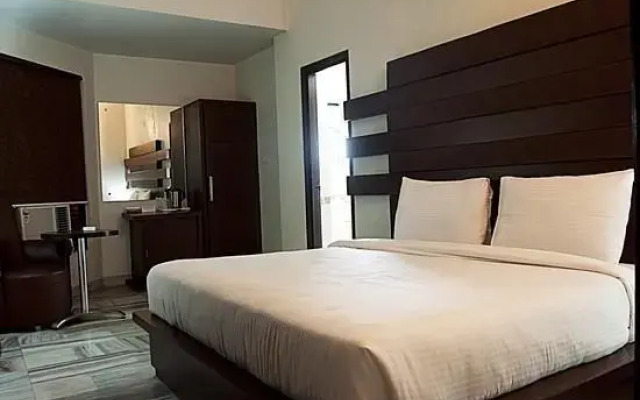 Hotel Arch Inn
