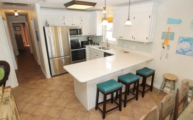 Shoebie's Hangout 4221 - 5 Br Home