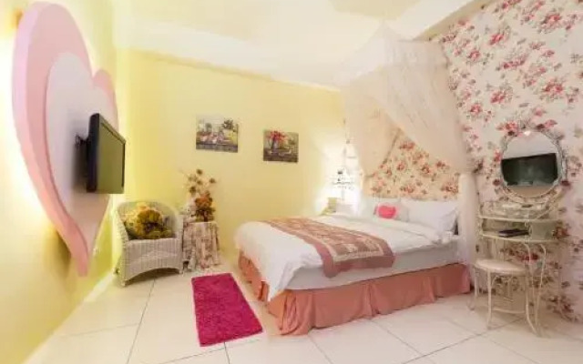 Elisa House