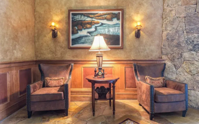 Lone Eagle #3024 - 2 Br Condo