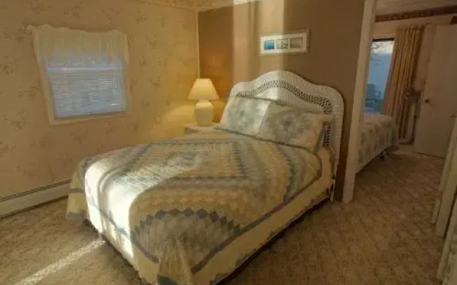 Sunset Breeze, House at Moran