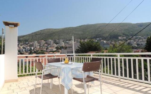 Apartments Majkovica