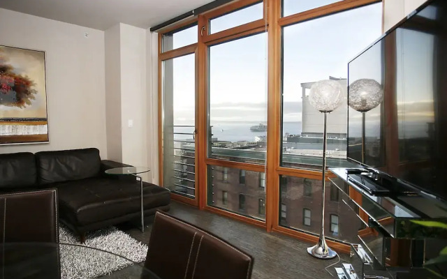 Arts District Apartments by Barsala