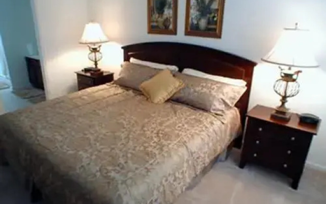 Basnett Villa 7795