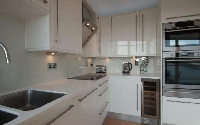 Veeve  Penthouse with Roof Terrace London Bridge