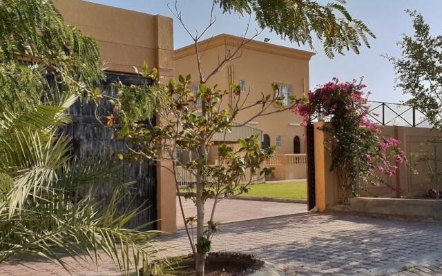 Holiday Villa Inn - Masfout Hatta