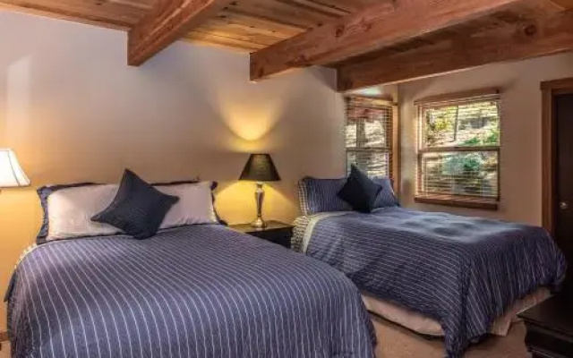 Basque Haus - 3 Br Home