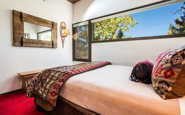 Black Bear Lodge by First Choice Property Management