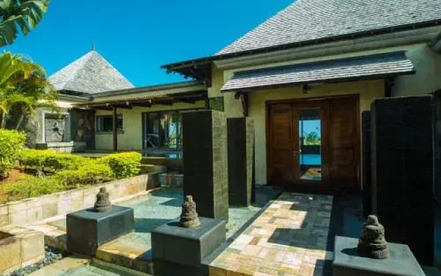 Villa Santara by Oazure 9-14 persons