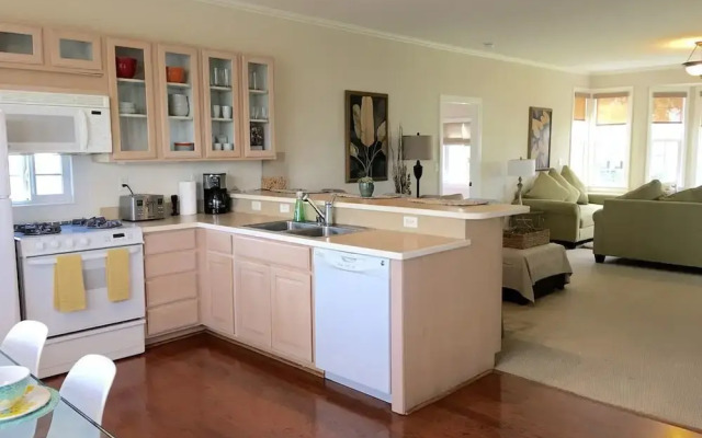 Holoholo ku Waimea by RedAwning