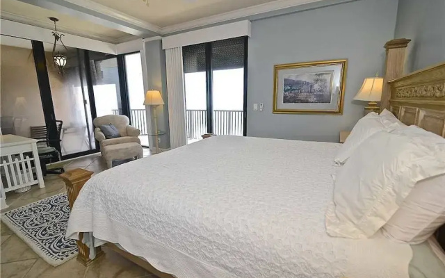 Broadmoor 1203