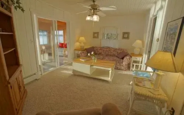 Sunset Breeze, House at Moran