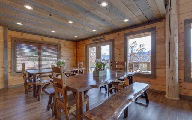 Great Smoky Lodge - Seven Bedroom Cabin