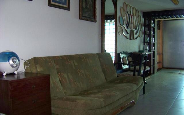 Alexandria Apartment