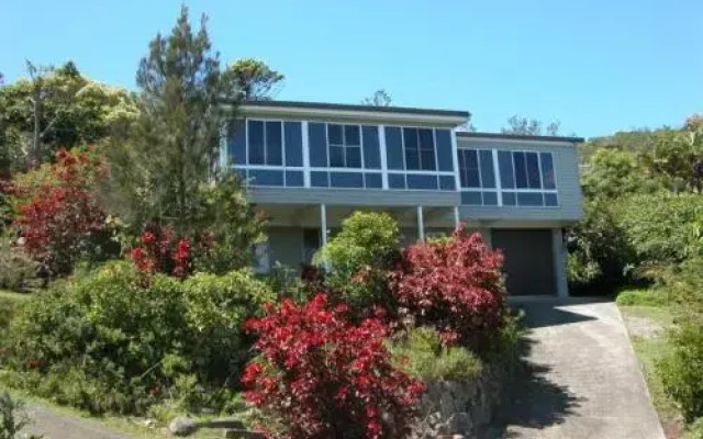 Bally High, 20 Dulconghi Street