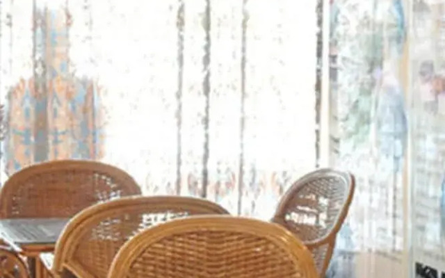 Qin Huang Hotel