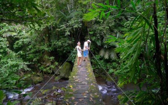 Centro Ecoturistico Cabañas Encantadas