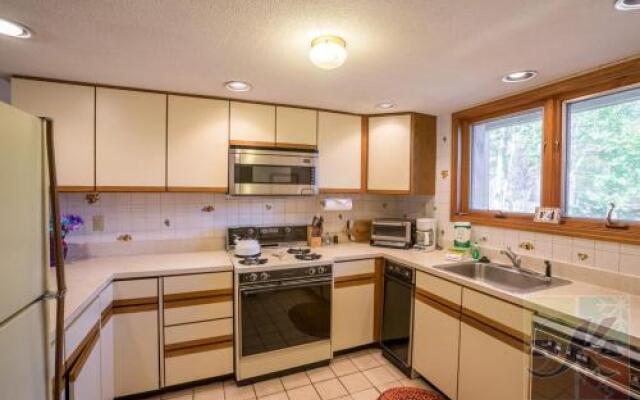 Glazebrook Townhouse Unit F4 by RedAwning