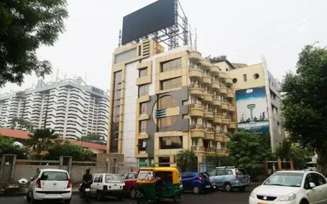 Vista Premier at Ellis Bridge Cross Road