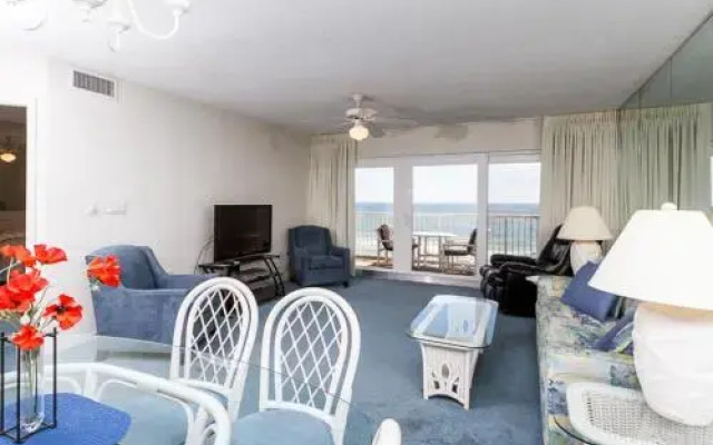 Islander 7010 by RedAwning