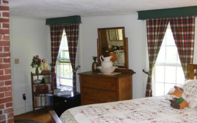 The Tartan Fox at the Meadmere