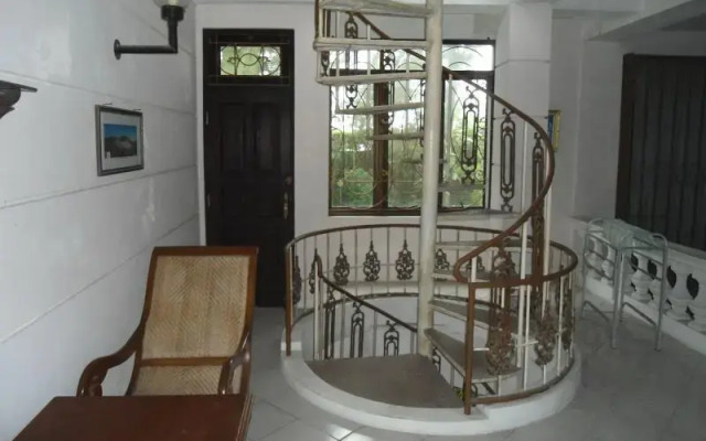 Villa Lapaloma Guest House