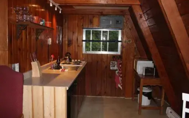 Sunny Bluffs Chalets