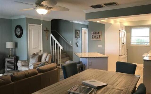 Jamaica Royale - PH2 - 2 Br Townhouse