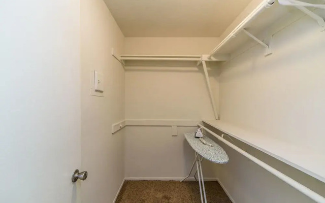 Visalia Apartment #873932 by RedAwning