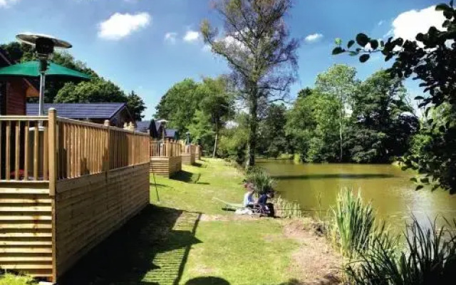 Upton Lakes & Lodges