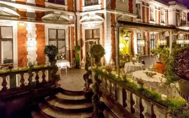 ApartHotel Ambasada