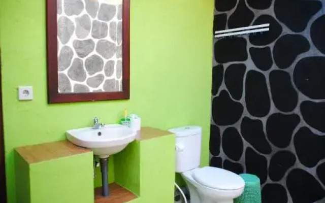 Kubu Sari Guest House