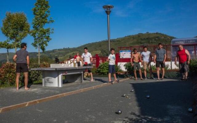 Domaine Chalets Larlapean