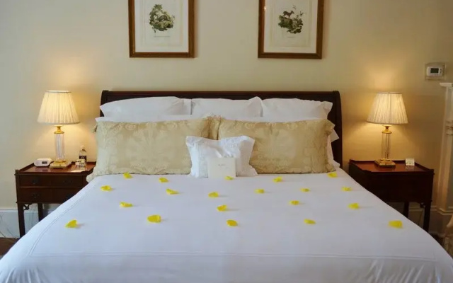 Westglow Resort & Spa
