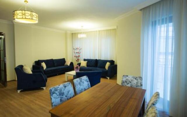 Prince Suite Apart