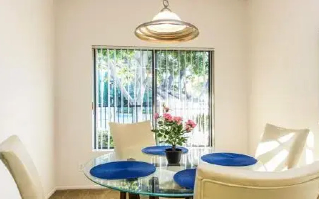 Londonderry Apartment #873933 by RedAwning
